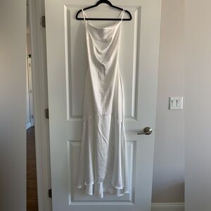 Elliatt Women’s White Satin Cowl Neck Low Back Aisle Dress size X-Small